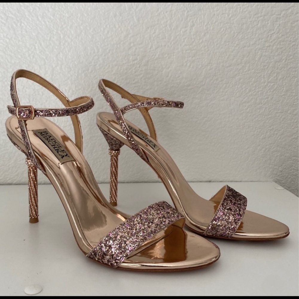 Badgley Mischka Heels 7.5 Rose Gold